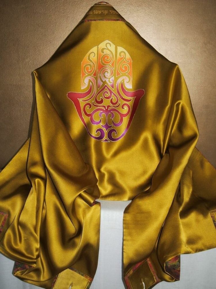 Golden Hamsa Tallit